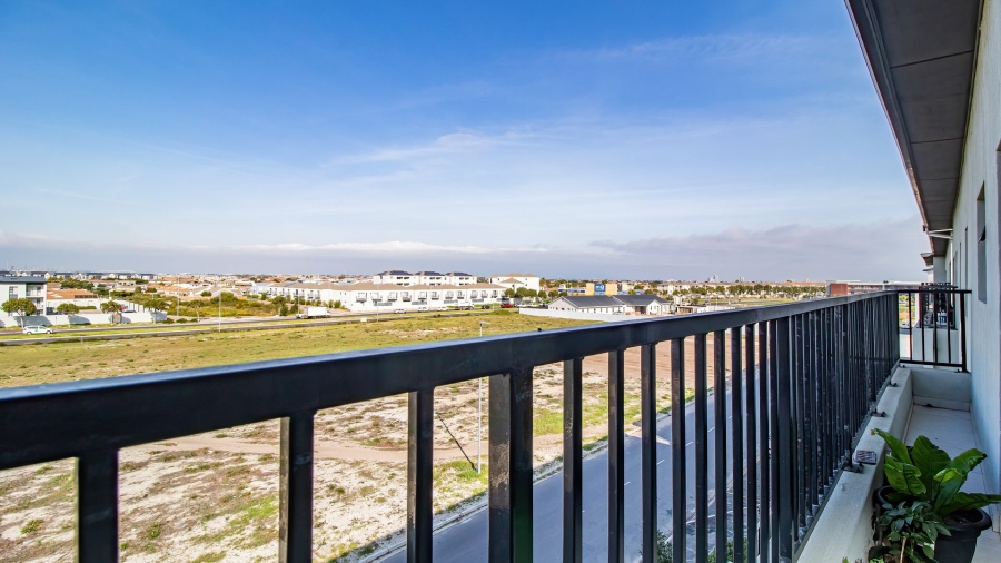 3 Bedroom Property for Sale in Sandown Western Cape